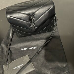 YSL Toy Lou Lou Black leather black hardware